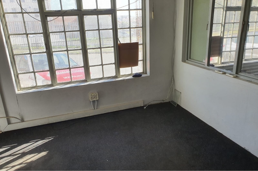 To Let commercial Property for Rent in Sidwell Eastern Cape